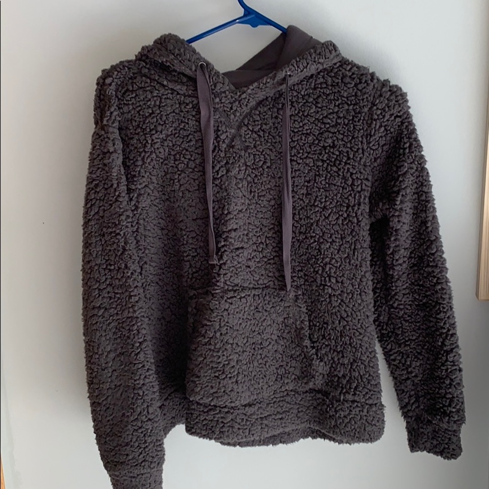 Sherpa Sweatshrit!